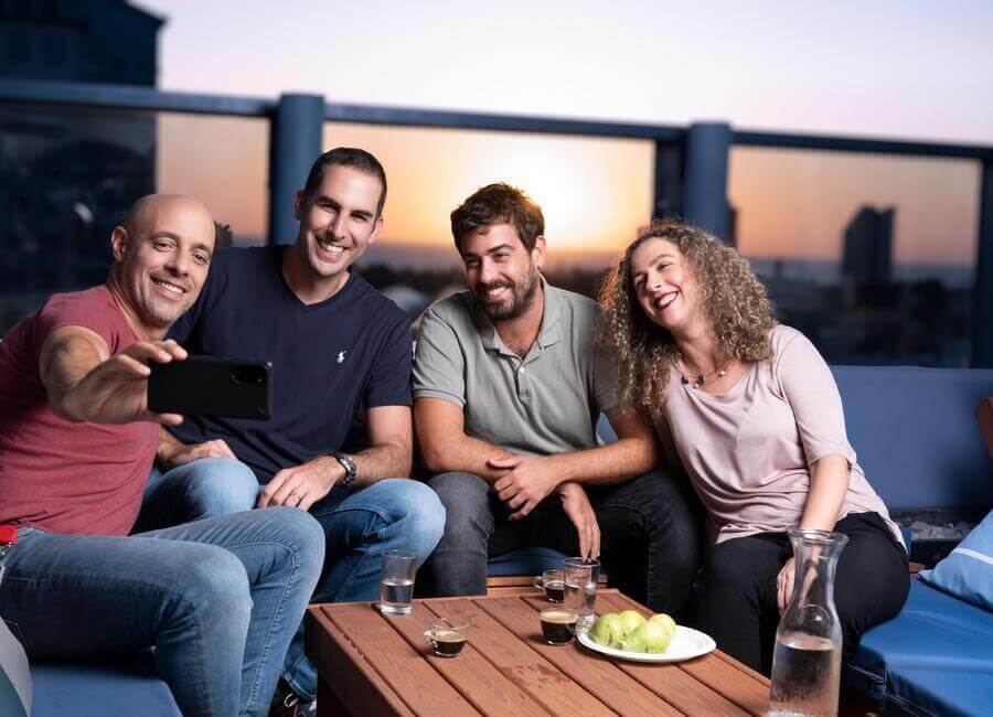 לעבוד בסולאראדג'